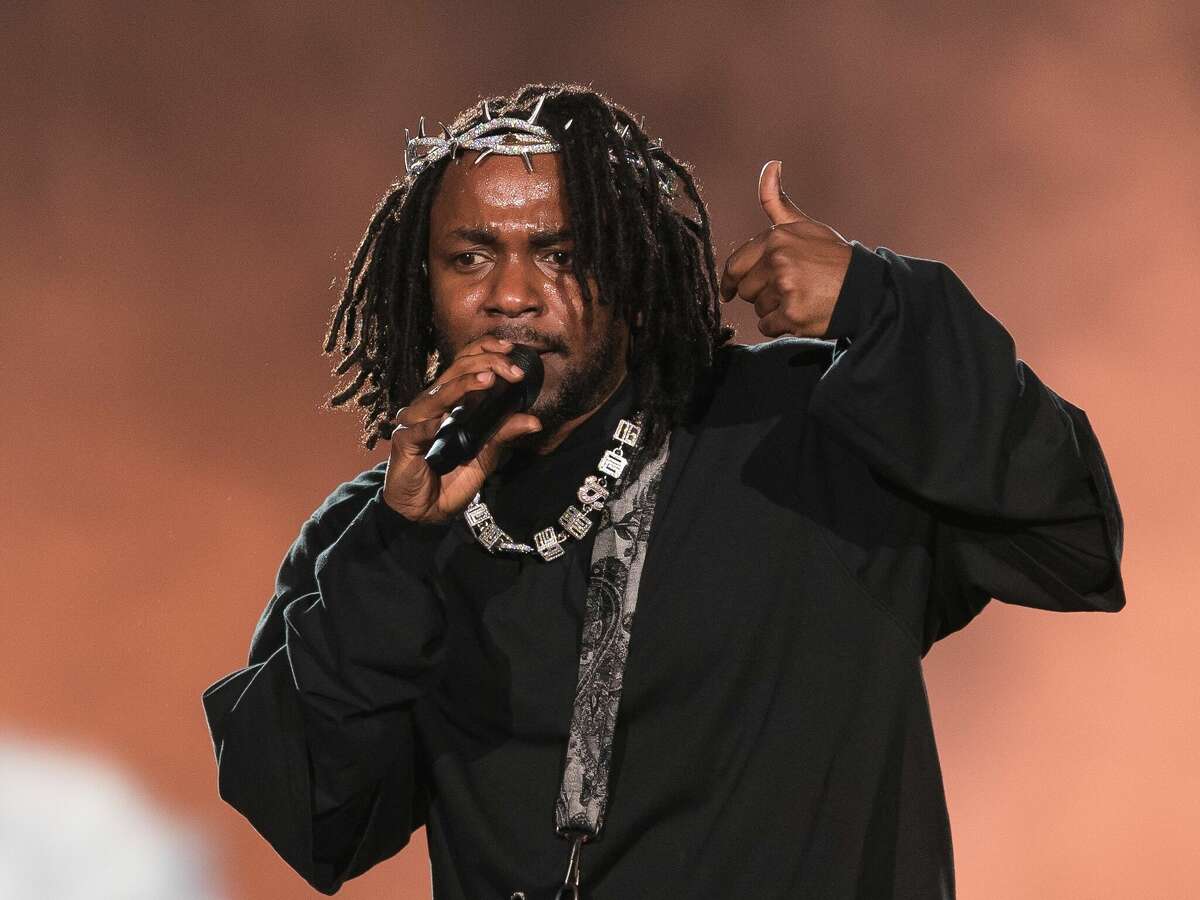 Kendrick Lamar vs. Drake Feud Sparks WWE Raw Drama in Los Angeles
