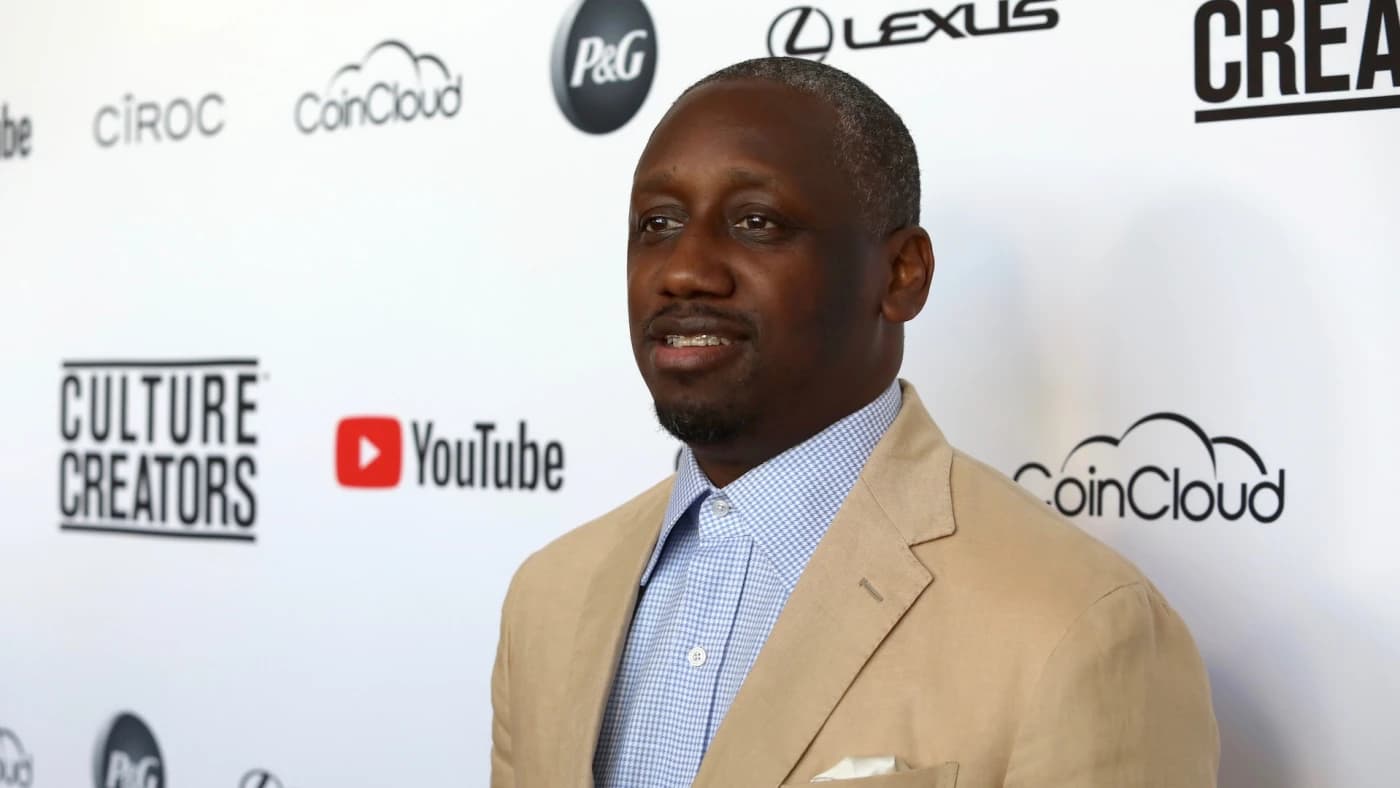 New surveilance footage shows Chaka Zulu getting jumped by a group of men before firing gun, killing one