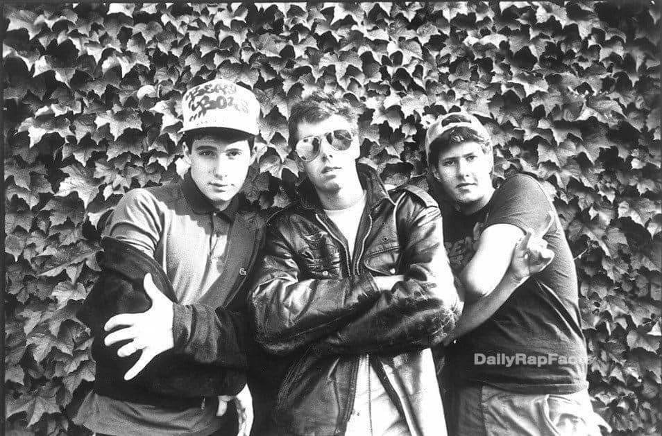 Beastie Boys u00f8nsket opprinnelig at albumet u00abLicensed to Illu00bb skulle ha tittelen u00abDon't Be a Faggotu00bb