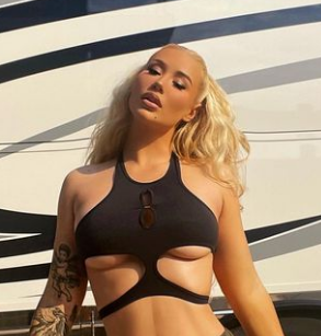 iggy azalea sells catalog