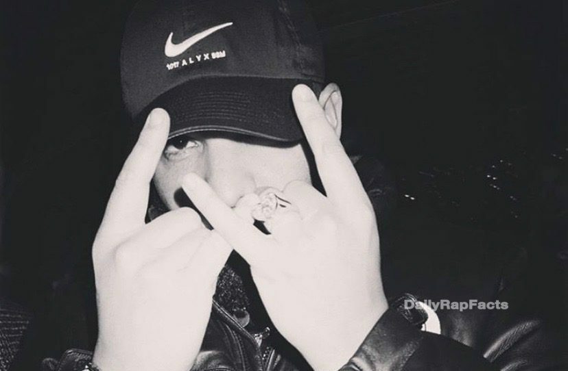 Drake Releases new Single, "Toosie Slide"
