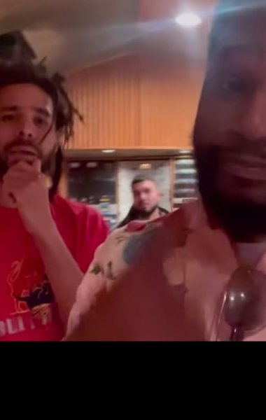 J. Cole & Cam’ron hint at new collab J. Cole & Cam’ron hint at new collab